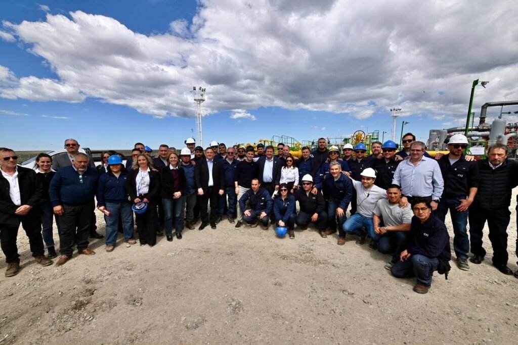 Torres, Weretilneck y Figueroa inauguraron las obras de repotenciación del Sistema Cordillerano Patagónico