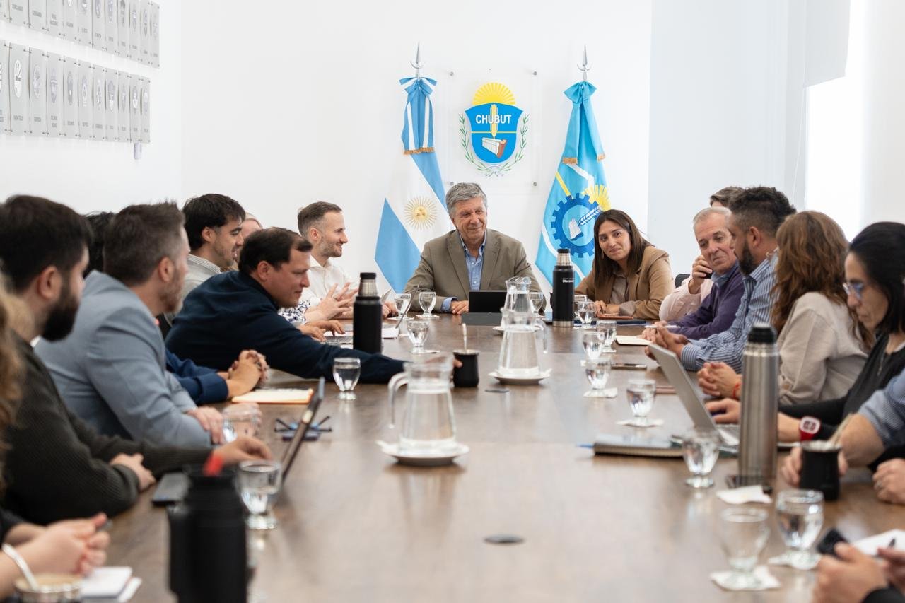 Chubut mantuvo una agenda de trabajo con el BID sobre el financiamiento de obras y proyectos estratégicos para la provincia Chubut mantuvo una agenda de trabajo con el BID sobre el financiamiento de obras y proyectos estratégicos para la provincia