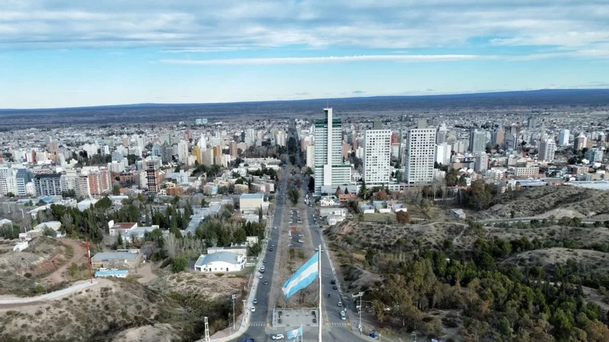 Cielo algo nublado y una máxima de 21°C: así estará el clima este martes en Neuquén Cielo algo nublado y una máxima de 21°C: así estará el clima este martes en Neuquén