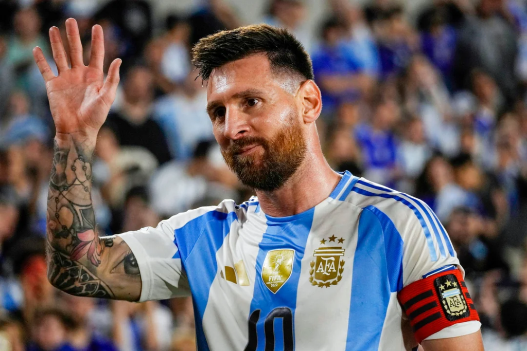 Todos los shows y homenajes que prepararon para la despedida de Messi en el Monumental