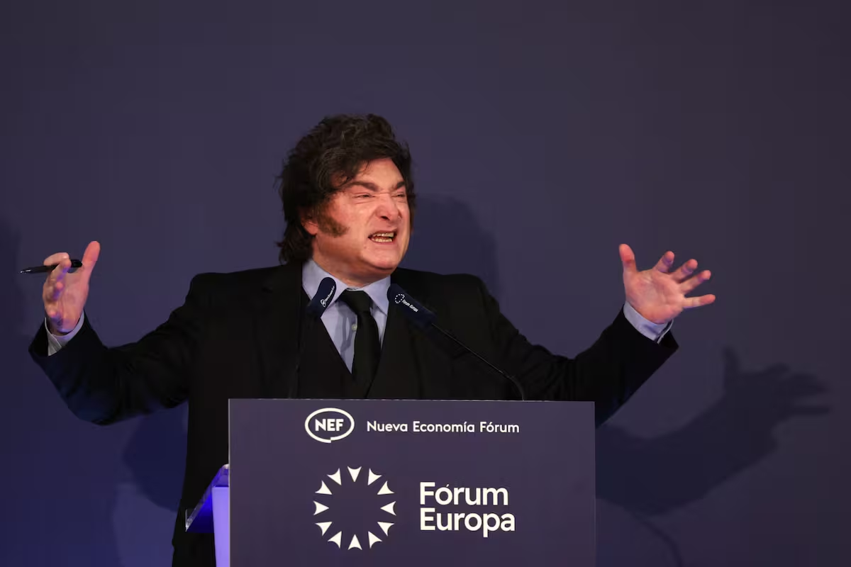 Milei redobló sus ataques contra Pedro Sánchez: lo acusó de “ladrón” y comparó su mandato con el kirchnerismo Milei redobló sus ataques contra Pedro Sánchez: lo acusó de “ladrón” y comparó su mandato con el kirchnerismo