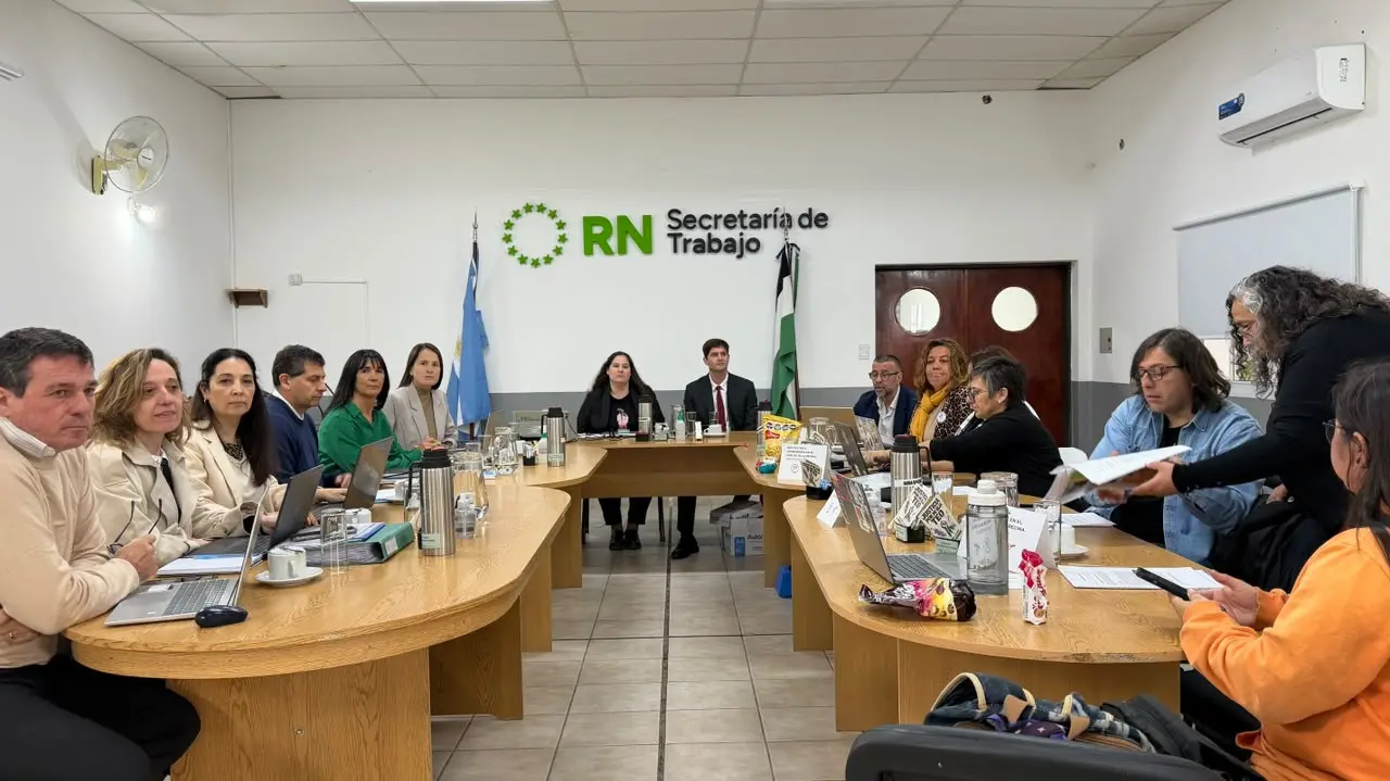 Educación presentó a UNTER la propuesta salarial para el último tramo del año Educación presentó a UNTER la propuesta salarial para el último tramo del año