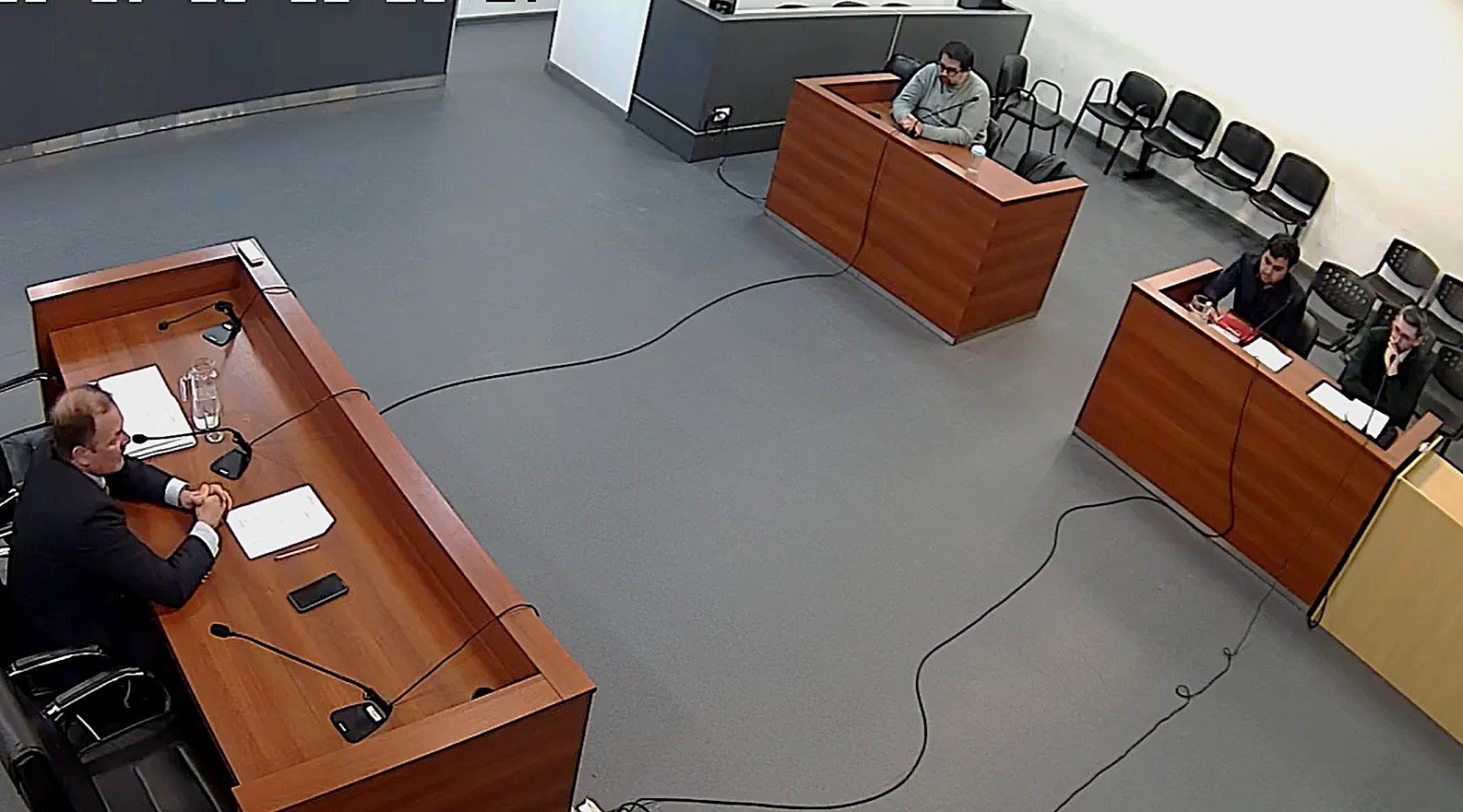 Imputaron a una mujer por su participación en un robo agravado Imputaron a una mujer por su participación en un robo agravado