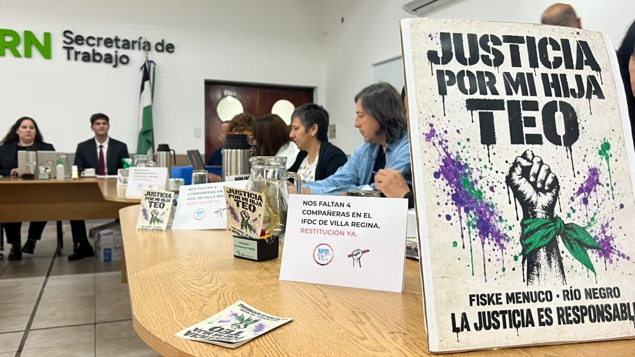 UnTER rechazó la oferta salarial y advirtió que los docentes siguen bajo la línea de pobreza UnTER rechazó la oferta salarial y advirtió que los docentes siguen bajo la línea de pobreza