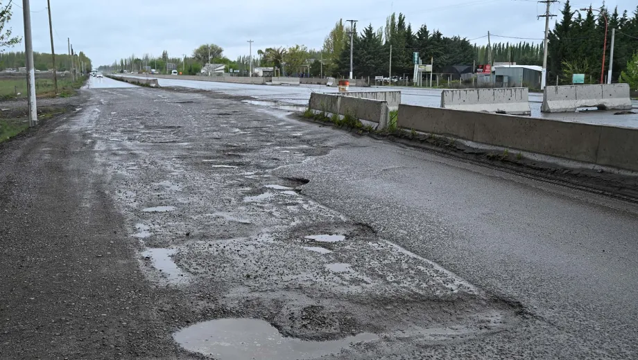 Rutas 22 y 151: Weretilneck presiona a Nación para que repare los tramos más deteriorados